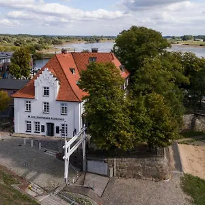 Hotel Traditionshaus By Zollenspieker Faehrhaus